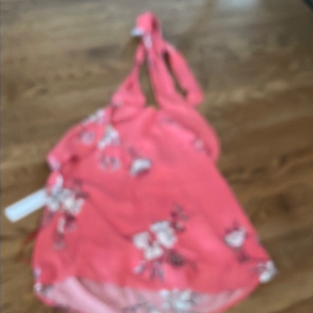 GF Collection Pink Floral top